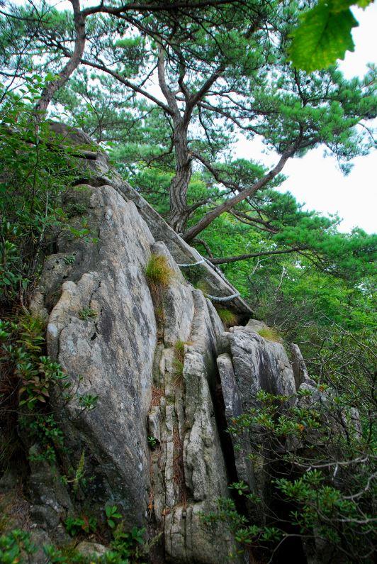 ▲ 924봉에서 마역봉을 오르는 암벽 트래버스 구간.ⓒ진경수 山 애호가