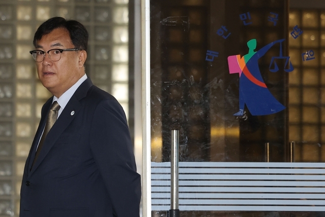 ▲ 고 노무현 전 대통령의 명예를 훼손한 혐의로 재판에 넘겨진 정진석 국민의힘 의원이 지난 10일 오후 서울 서초구 서울중앙지방법원에서 열린 1심 선고 공판에서 징역 6개월을 선고받았다. ⓒ연합뉴스