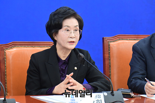 ▲ 김상희 더불어민주당 의원이 지난 3월13일 오전 국회에서 열린 더불어민주당 대일굴욕외교대책위원회 출범식에서 축사를 하고 있다.ⓒ이종현 기자