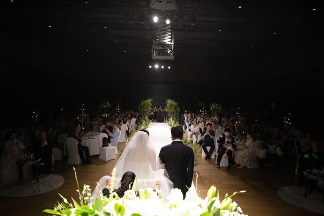 ▲ 26일 경기도 판교 HD현대 글로벌R&D센터에서 열린 사내 결혼식의 모습. ⓒHD현대