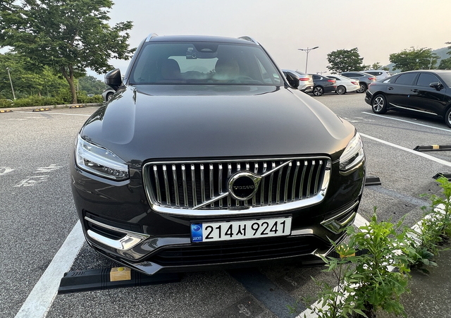▲ 심플하고 간결한 XC90의 전면 디자인. ⓒ김재홍 기자