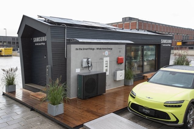 ▲ 독일 베를린에서 진행되는 IFA 2023 전시장에서 삼성전자가 운영 중인 '타이니 하우스' 외관. ⓒ삼성전자