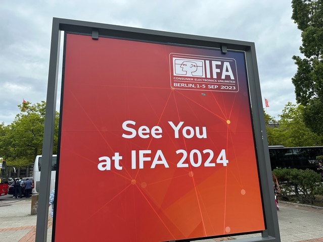 ▲ IFA 2023 메세 베를린 건물 입구 내년 IFA 2024 홍보 문구 ⓒ장소희 기자
