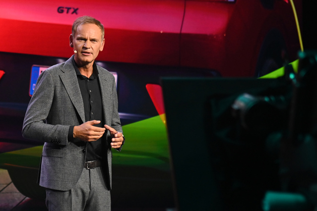 ▲ 올리버 블루메 폭스바겐그룹 CEO가 3일 시전행사에서 디자인 전략 등에 대해 설명했다. 
 ⓒ폭스바겐그룹