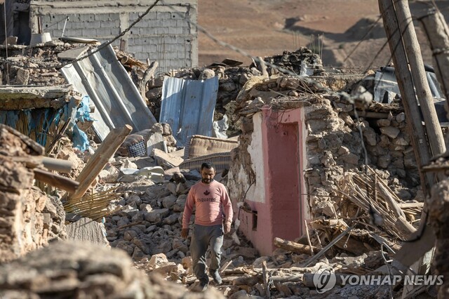 ▲ 강진에 무너진 마라케시 외곽의 건물들. ⓒ연합뉴스