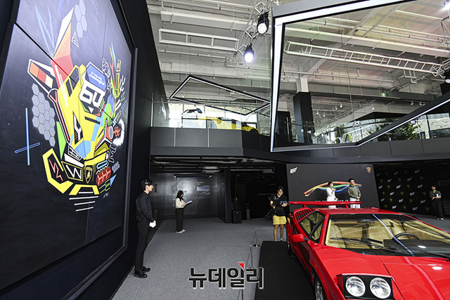 ▲ 람보르기니가 서울 신사동 가로수길에서 팝업 라운지를 열었다 ⓒ뉴데일리