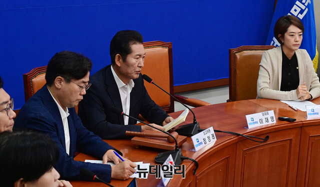 ▲ 정청래 더불어민주당 최고위원이 25일 오전 국회에서 열린 최고위원회의에서 모두발언을 하고 있다. ⓒ이종현 기자