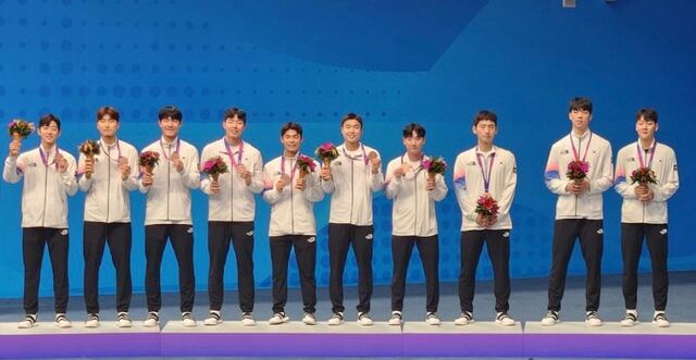 ▲ 김천시청 배드민턴단 소속의 이윤규, 나성승 선수가 항저우아시안게임 배드민턴 남자단체전에서 활약하며 동메달을 획득하는 데 기여했다.ⓒ김천시