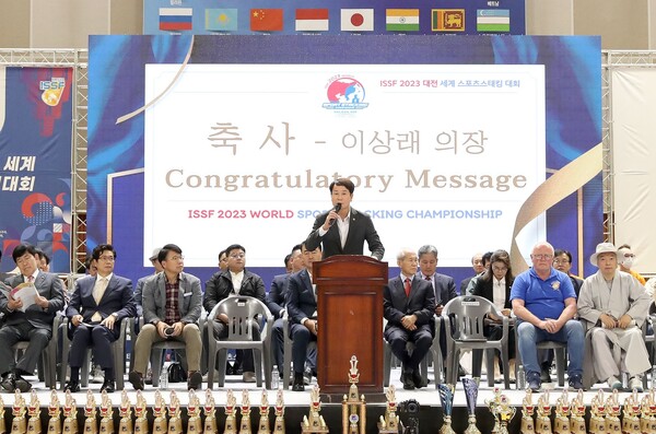 ▲ 대전시의회 이상래 의장의 ‘2023 대전세계스포츠스태킹대회’ 참석 장면.ⓒ대전시의회