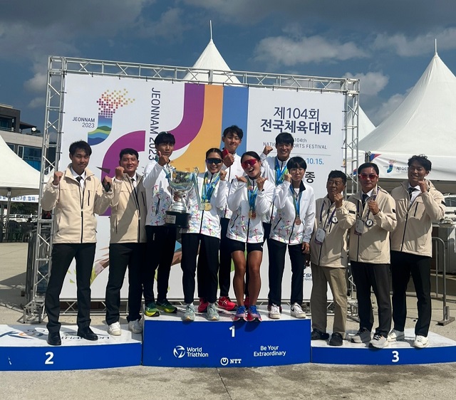 ▲ 전북 철인 3종이 열악한 훈련 환경 속에서도 전국체육대회 2연패 업적을 달성했다. ⓒ전북체육회