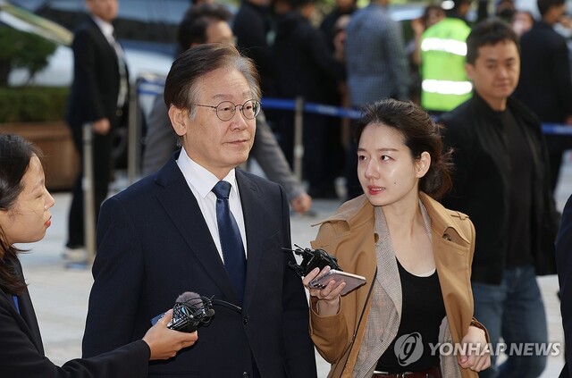 ▲ 더불어민주당 이재명 대표가 20일 오전 서초구 서울중앙지방법원에서 열린 '대장동 배임·성남FC 뇌물' 관련 1심 3회 공판에 출석하고 있다. ⓒ연합뉴스