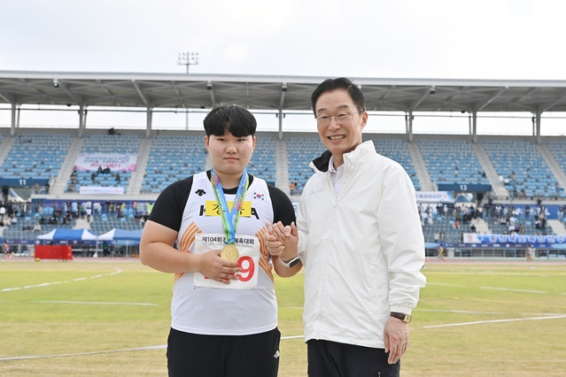 ▲ 경북교육청(교육감 임종식)은 전라남도에서 개최된 제104회 전국체육대회에 참가한 고등부 선수단이 최근 3회 대회 연속 종합 3위의 위업을 달성했다고 20일 밝혔다.ⓒ경북교육청