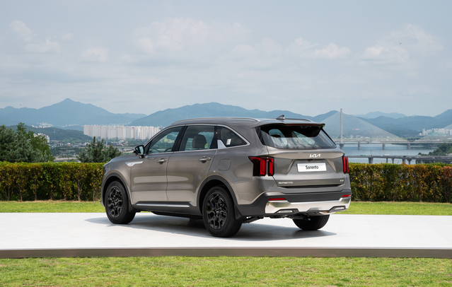 ▲ 하이브리드의 인기는 더욱 높아지고 있다. 쏘렌토 하이브리드 모습. ⓒ기아