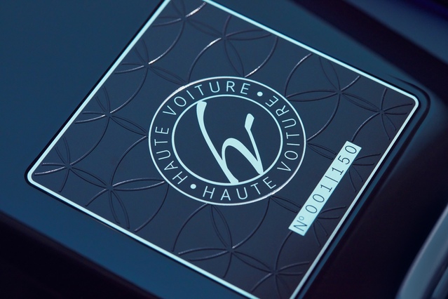 ▲ 오뜨 부아튀르 에디션 한정 고유 넘버 배지 ⓒ벤츠코리아