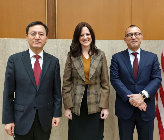 ▲ 지난달 31일(현지시각) 미 워싱턴 D.C.에서 인성환 국가안보실 2차장, 앤 뉴버거 미국 NSC 사이버 신기술 담당 국가안보 부보좌관, 이치가와 케이이치 일본 국가안전보장국 차장 등 3국의 고위급이 참석한 가운데 한미일 고위급 사이버 협의체를 신설하고 실무작업을 진행하기로 합의했다고 6일 대통령실은 밝혔다.ⓒ대통령실 제공