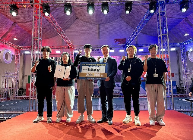 ▲ 포항대학교 국방기술부사관과 1학년으로 구성된 포항대학교23 드론축구팀이 제7회 공군참모총장배 전국드론축구대회 2부리그에서 준우승을 차지했다.ⓒ포항대