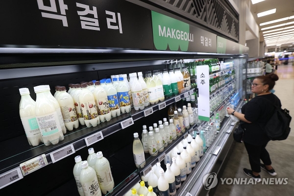 ▲ 올해 9월까지 막걸리 수출 중량은 1만405톤으로 집계됐다.ⓒ연합뉴스