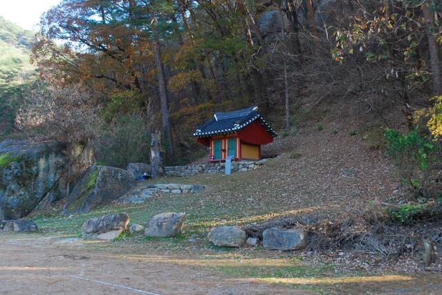 ▲ 보은 사내1리 산제당.ⓒ진경수 山 애호가