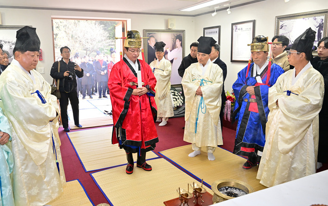 ▲ 경북도는 지난 4월 ‘전직대통령 기념사업 지원에 관한 조례’(경북도의회 박영서 부의장 발의)를 제정해 경상북도에서 출생, 성장한 전직 대통령의 위업을 기리고 도민의 자긍심을 고양하는 기념 사업을 지원하고 있다.ⓒ경북도