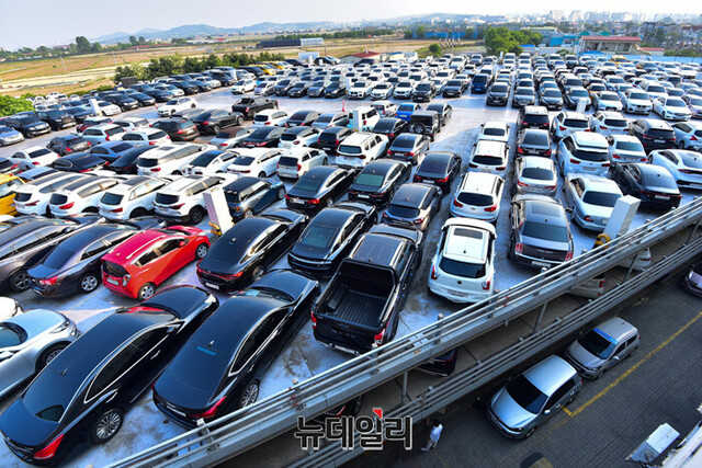 ▲ 중고차 매매단지에 차량들이 늘어선 모습 ⓒ뉴데일리