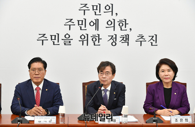 ▲ 조경태 국민의힘 뉴시티 프로젝트 특별위원회 위원장이 지난 7일 국회에서 열린 뉴시티 프로젝트 특별위원회에서 모두발언을 하고 있다. ⓒ이종현 기자