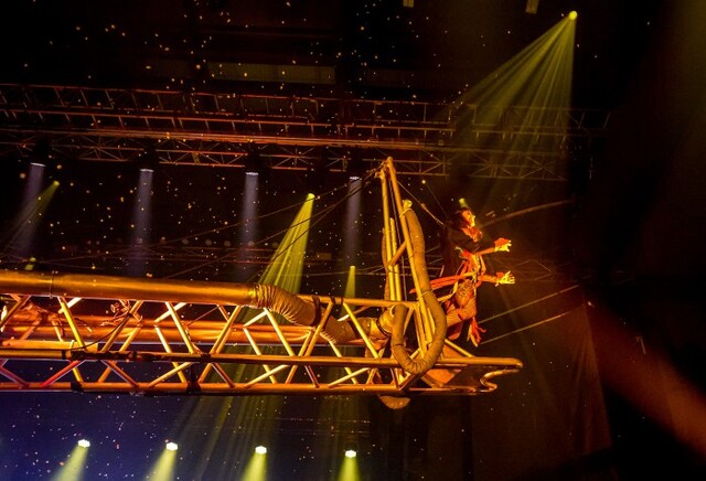 ▲ '푸에르자 부르타 웨이라' 공연 장면.ⓒ크레센트엔터테인먼트