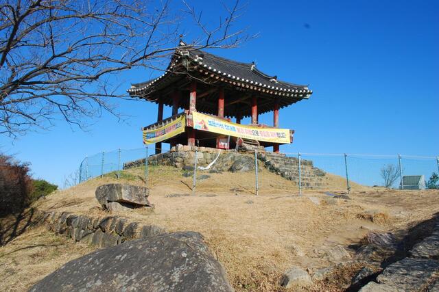 ▲ 보문산성 장대루.ⓒ진경수 山 애호가