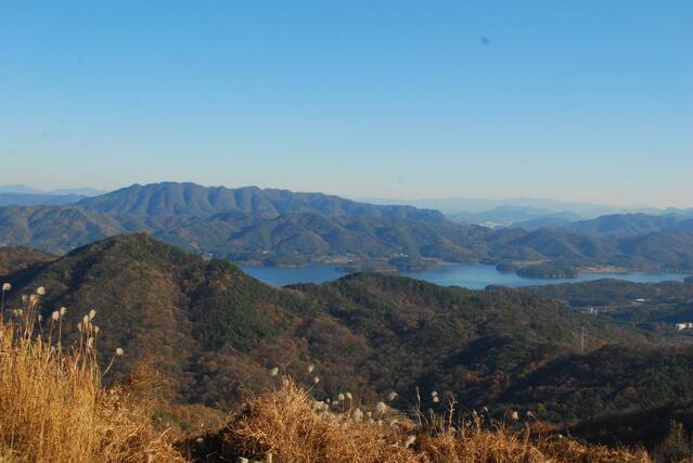 ▲ 계족산성에서 바라본 대청호 풍경.ⓒ진경수 山 애호가