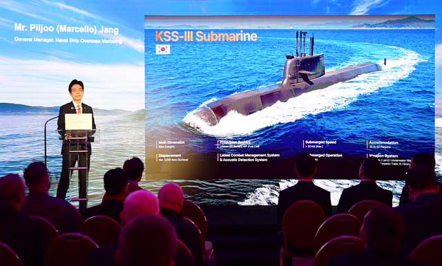 ▲ 한화오션은 29일 폴란드 바르샤바에서 현지 언론 매체를 대상으로 폴란드 해군 잠수함 현대화 사업인 ‘오르카(ORKA) 사업’ 참여를 위한 ‘한화오션 데이(Hanwha Ocean Day)’ 행사를 개최하고 있다. ⓒ한화오션