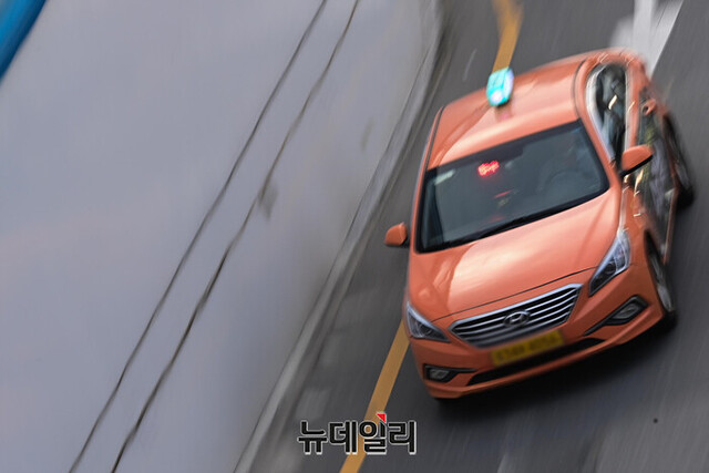 ▲ 구형 부품 수급의 어려움 등 이유로 단종된 7세대 LF쏘나타 택시 ⓒ뉴데일리