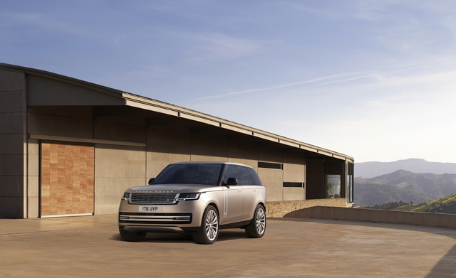 ▲ JLR코리아가 레인지로버 2024년형 사전계약을 실시한다. 
 ⓒJLR코리아