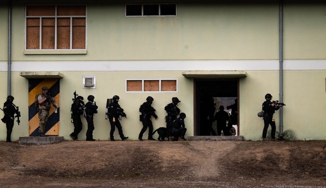 ▲ 주한미군이 18일 공개한 연합 특수전 훈련 모습. 주한미군특전사 페이스북.