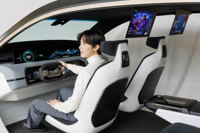 ▲ LG디스플레이가 CES 2024에서 '소프트웨어 중심 차량'(SDV)에 최적화된 차량용 디스플레이를 대거 공개한다. ⓒLG디스플레이