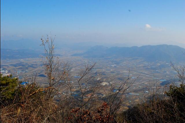 ▲ 금적산 고스락에서 바라본 풍광.ⓒ진경수 山 애호가