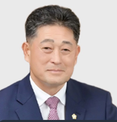 ▲ 윤구병 공주시의회 의장.ⓒ공주시의회