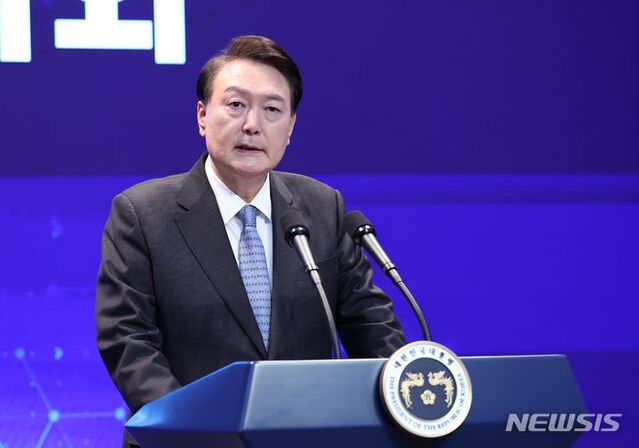 ▲ 윤석열 대통령이 5일 서울 성북구 한국과학기술연구원(KIST)에서 열린 2024년 과학기술인·정보방송통신인 신년인사회에서 격려사를 하고 있다.ⓒ뉴시스(사진=대통령실통신사진기자단)