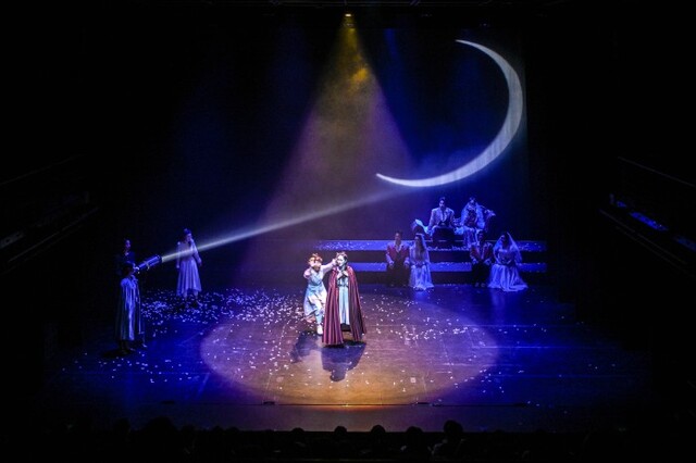 ▲ 시민연극교실 발표회 '한여름밤의 꿈' 공연 장면.ⓒ세종문화회관