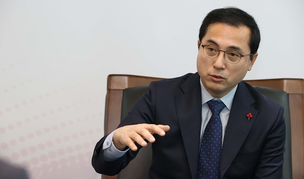 ▲ 박희조 대전 동구청장은 23일 “올해는 민선 8기의 반환점을 맞이하는 해로, 공약사업 및 핵심과제 추진에 더욱 박차를 가해 실질적인 성과를 창출하는 해가 될 것이다”고 밝혔다.ⓒ중구