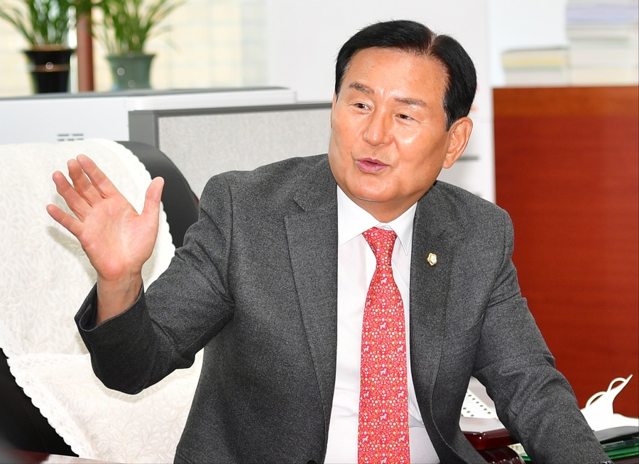 ▲ 김병국 충북 청주시의회 의장.ⓒ청주시의회