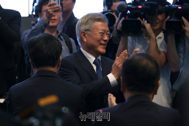 ▲ 문재인 전 대통령과 김정숙 여사가 2023년 9월19일 오후 서울 여의도 63빌딩에서 열린 ‘9.19 평화공동선언 5주년 기념, 평화의 힘 평화의 길’ 기념식에 참석해 자리하고 있다. ⓒ정상윤 기자