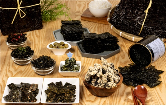 ▲ 수출액 7.9억 달러, 세계시장 1위를 달리고 있는 우리나라 김으로 만든 수출품목. ⓒ해양수산부 제공