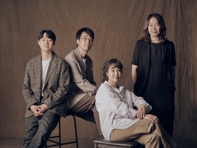 ▲ (왼쪽부터)장한새 연출, 김연민 연출, 신효진·박지선 작가.ⓒ국립극단