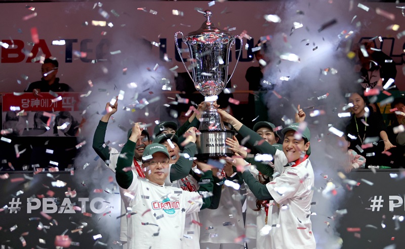 ▲ '하나페이 프로당구단'이 2023~2024시즌 PBA팀리그 우승을 차지했다. ⓒ하나카드