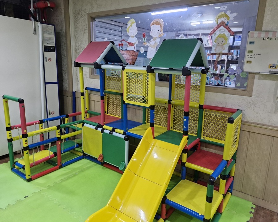 ▲ 청주시내 한 어린이집 놀이시설.ⓒ양승갑 기자