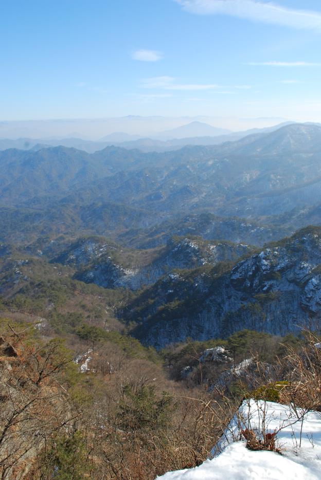 ▲ 백련사 갈림길의 조망점에서 바라본 풍경.ⓒ진경수 山 애호가