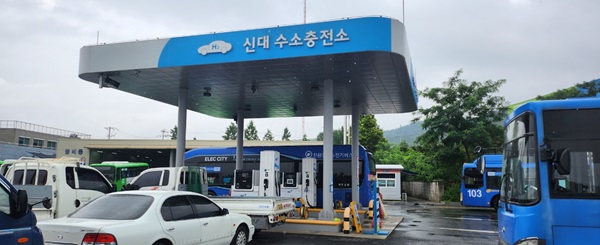 ▲ 대전시가 올해 수소차 보급 사업으로 총 300대(일반 270대, 우선순위 취약계층, 유공자, 다자녀 등 30대)로 한 대당 3250만 원의 보조금을 지원한다.ⓒ대전시