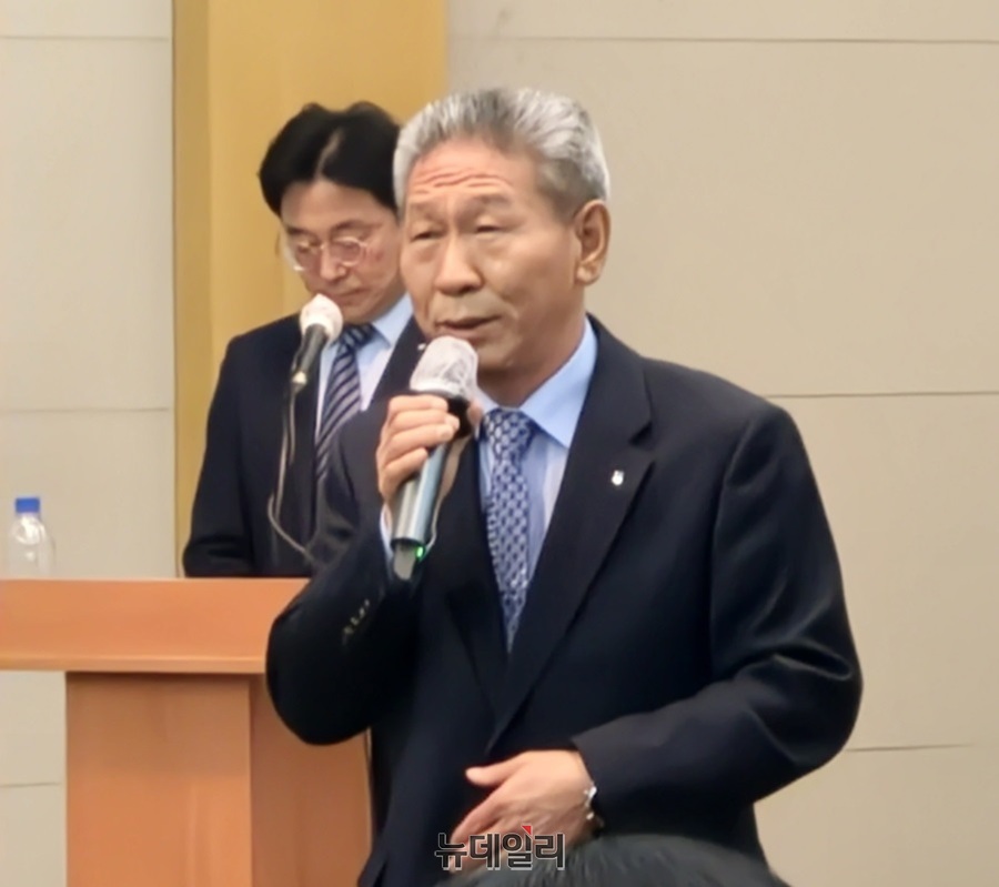 ▲ 차태환 회장이 청주상의 25대 회장으로 선출된 뒤 인사말을 하고 있다.ⓒ뉴데일리