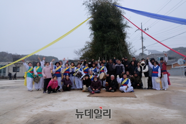 ▲ 매요마을 풍물단.ⓒ이인호 기자