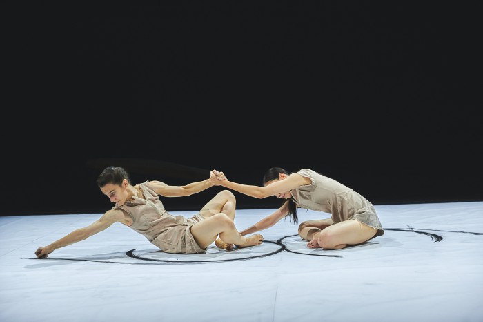 ▲ '제2회 서울예술상 대상을 수상한 '제ver3.타오르는 삶' 공연 장면.ⓒ99아트컴퍼니