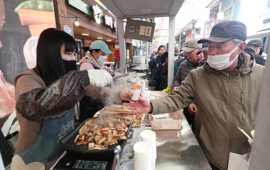 ▲ 삼겹살축제 삼겹살 무료시식회.ⓒ청주시